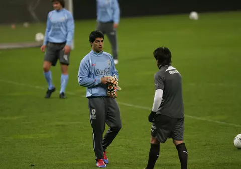 Ce s-au mai distrat reprezentanţii Uruguayului la antrenamente! | FOTO