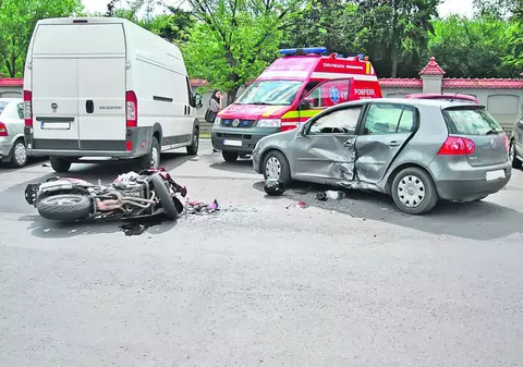 Incredibil! Mort amendat  pentru că a încurcat circulaţia!