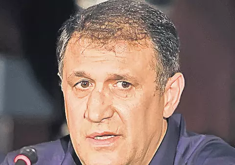 Rodion Cămătaru, fostul mare atacant român, nu crede în şansele Stelei în returul de mâine cu Twente: «Calificarea ar fi o minune»