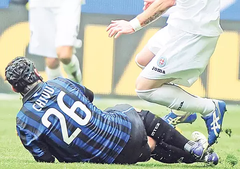 Presa din Italia a dat de pământ cu Cristi Chivu