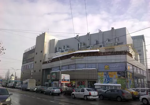 Am trăit s-o auzim și p-asta: vor să transforme un mall în spital!