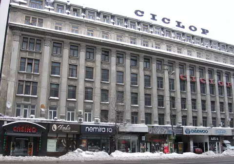 Chirie la mişto: un euro pe metru pătrat în clădirea Ciclop | FOTO