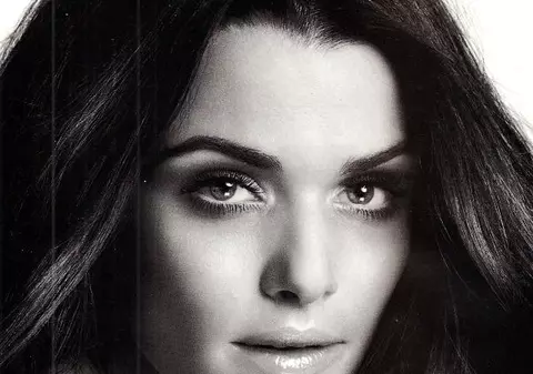 Reclamă interzisă pentru că este mincinoasă. Vei ce vedetă a fost considerată prea "modificată"!