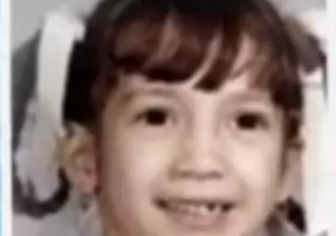 N-ai să ghiceşti niciodată ce vedetă de talie mondială arăta aşa în copilărie 