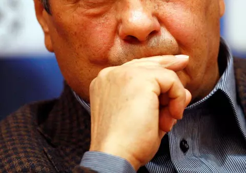 Lucescu ”o dă la pace” cu cel care i-a rupt rupt patru coaste şi i-a perforat un plămân: ”Vatmanul are partea lui de dreptate!”