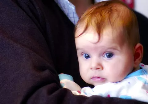 De la 1 martie, UE va obliga taţii să schimbe scutece