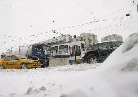 Blocaje în Capitală pe mai multe străzi