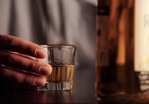 9 tone de alcool confiscate de inspectorii vamali de la DJAOV Botoşani