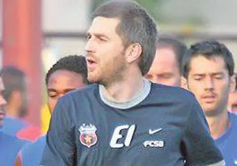 Iordănescu şi-a cerut scuze după ce l-a ”înţepat” pe Becali