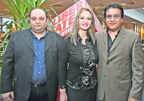 Membrii tarafului Năsturică sunt supăraţi pe Margherita şi pe Viorica din cauza unei melodii: Vor 10.000 € de la Clejani