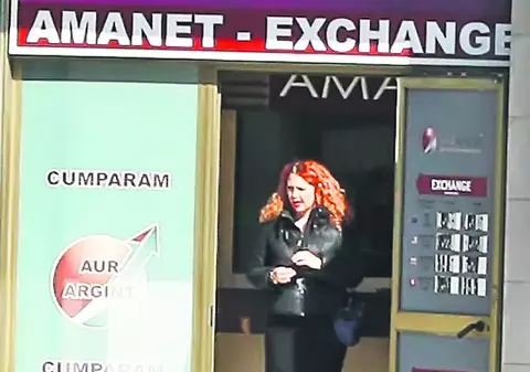 Oana Lis: «Mi-am luat bijuteriile de la amanet»