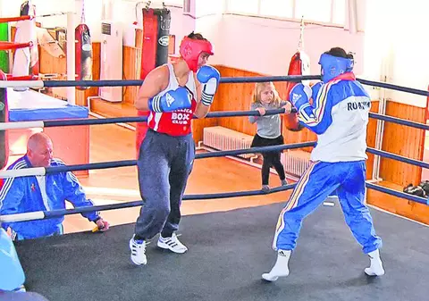 Ea trăieşte în sala de box!