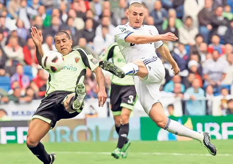 Câştigă 8.400.000 € pe an, dar refuză să-i plătească bunicii o pensie alimentară lunară de 1.500 €