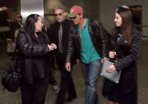 Antonio Banderas a rămas fără bani! I-au furat portofelul pe aeroportul din Budapesta! FOTO