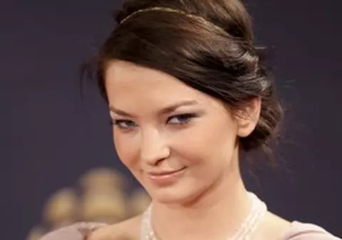 Actriţa româncă Roxana Condurache face ravagii pe covorul roşu! FOTO