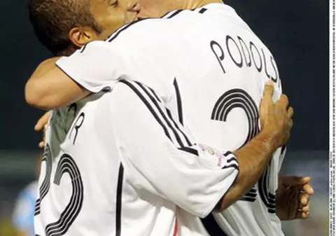 Aşa ceva chiar nu-ţi puteai imagina! Iată cele mai jenante momente din fotbal! FOTO