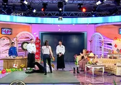 Claudiu Bleonţ: "Învăţaţi să luaţi bătaie". Vezi ce "lecţie" i-a aplicat soţia lui! FOTO