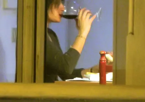 Asta da veste plăcută: vinul roșu ”ucide” cancerul