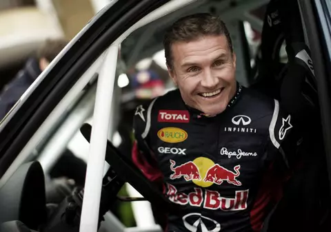Vicecampionul mondial F1 David Coulthard a pilotat o Dacia Logan pe zăpada | FOTO