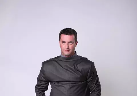 Dezbracatu’, prieten la cataramă cu marii designeri de modă ai lumii