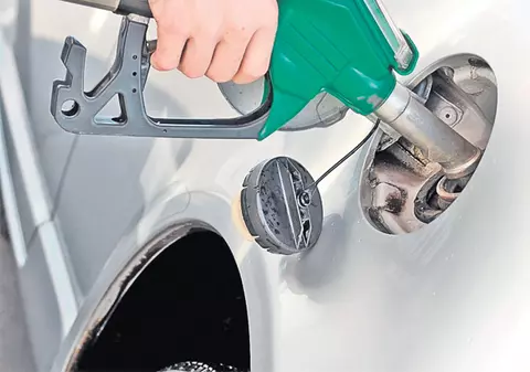 Campania Libertăţii «Nu ne mai scumpiţi benzina!» are ecou şi în Parlament