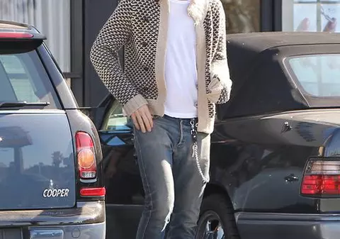 Adam Levine are propriul parfum şi Christina Aguilera l-a luat la mişto