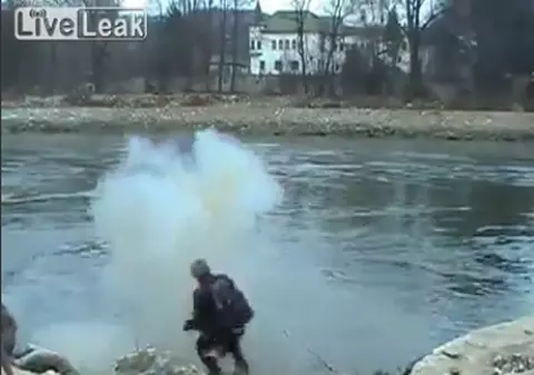 Şocant! Şi-a pierdut mâna dintr-o glumă cu prietenii | IMAGINI TERIFIANTE