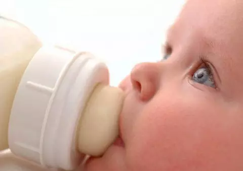 IMPRESIONANT! A plătit pentru a vedea cum ar fi arătat copilul ei mort, la maturitate