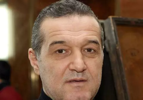 Gigi Becali i-a dus brânză şi lapte lui Borcea