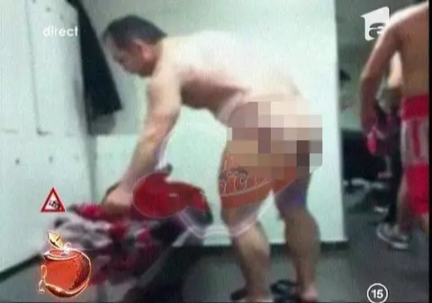 Prima declaraţie a lui Emil Boc despre filmul în care o ţară întreagă l-a văzut gol. Vezi ce spune fostul premier!