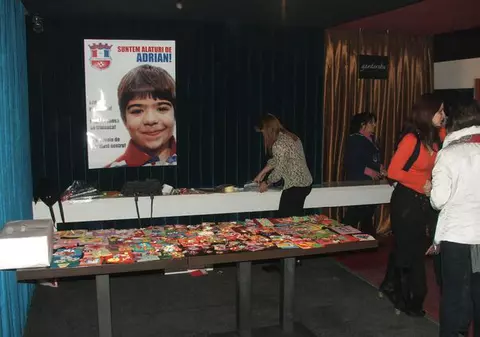 Campionii, în beznă! Oţelul Galaţi şi-a prezentat lotul pentru retur, dar petrecerea a fost întreruptă de o pană de curent | FOTO