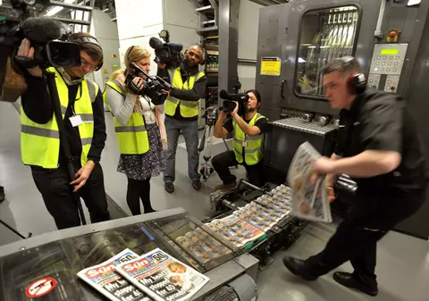 Doi reporteri au încercat să se sinucidă. Vezi ceea ce i-a determinat să facă acest pas!