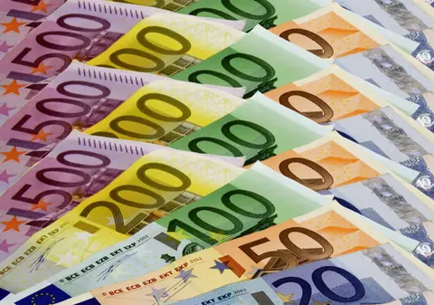 Vrei 6.500 de euro pe lună? Vezi cine îţi dă aceşti bani şi ce meseri se caută