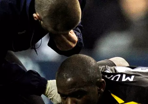 Fabrice Muamba, primele cuvinte după ieșirea din comă: ”Unde este fiul meu?”