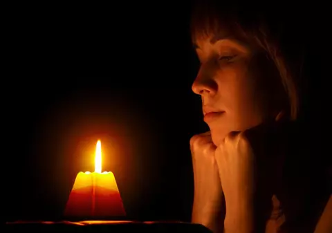 Alătură-te celui mai mare eveniment din istorie- Earth Hour! 