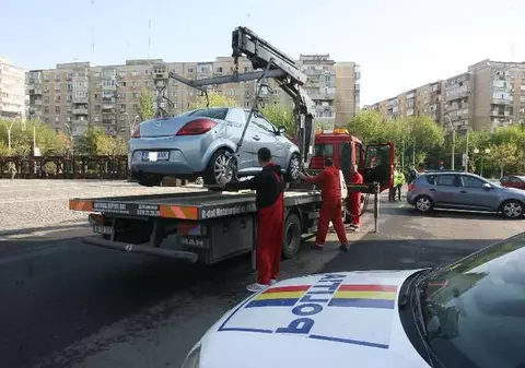 Ai parcat neregulamentar? Ţi-au luat ”hingherii” maşina? Caut-o pe internet!