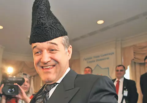 Prins cu probleme din dosarul «Valiza», Gigi Becali: «Mă-mbăt dacă pleacă Mitică»