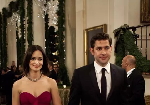 Iată cum s-a făcut de râs actriţa Emily Blunt în faţa preşedintelui Obama!