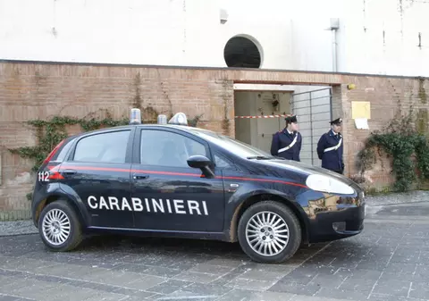 Italia îngrozită din nou de români! 4 conaţionali au jefuit şi au bătut pe fondatorul unei academii de artă!