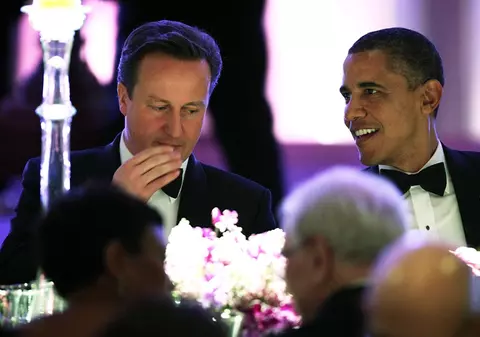 Lipsit de inspiraţie? Obama i-a făcut cadou premierului britanic un grătar