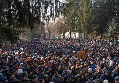 PROTESTELE MINERILOR | O delegaţie a minerilor a plecat spre Bucureşti pentru noi negocieri  