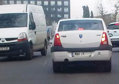 Uite ce numere are maşina asta aparţinând MAI...