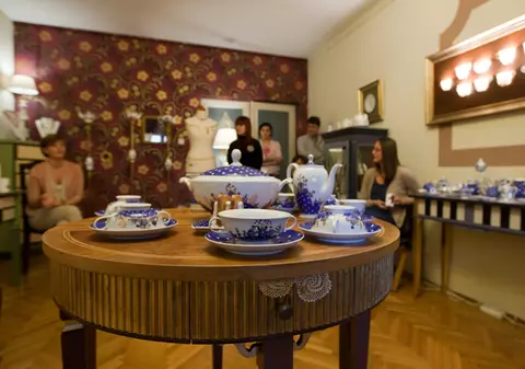 Cursuri de pictură pe porțelan în Capitală