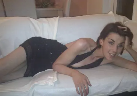 Tot mai multe gravide suferă de PREGOREXIE! Află povestea şocantă a lui Katy