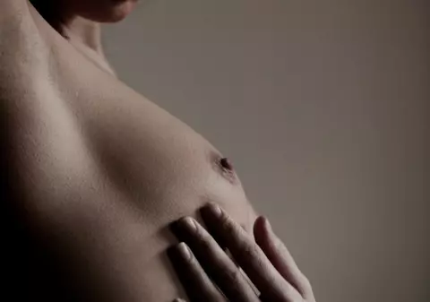 Unii pierd case şi copii. Ea şi-a pierdut sfârcul la divorţ! Află cum s-a întâmplat!