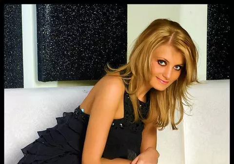 Cântăreața Sylvia și Andrei de la Alb-Negru divorțează 