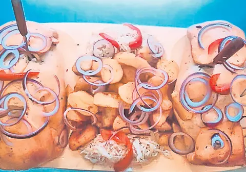 Ciolan în pâine şi cartofi la cuptor | O reţetă sănătoasă