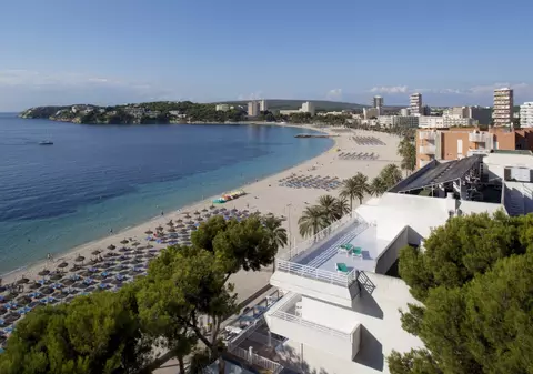 Peste 112.000 de români şi-au petrecut anul trecut vacanţele în Spania