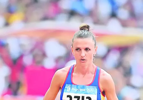 Fosta mare atletă Ionela Târlea, în prezent angajata Comitetului Olimpic şi Sportiv Român, a dat-o pe cele sfinte