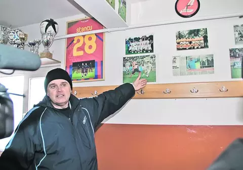 Mihai Ianovschi, primul antrenor al «Briliantului», merge până-n pânzele albe pentru fotbalistul pe care l-a descoperit: Îl susţine pe Mutu